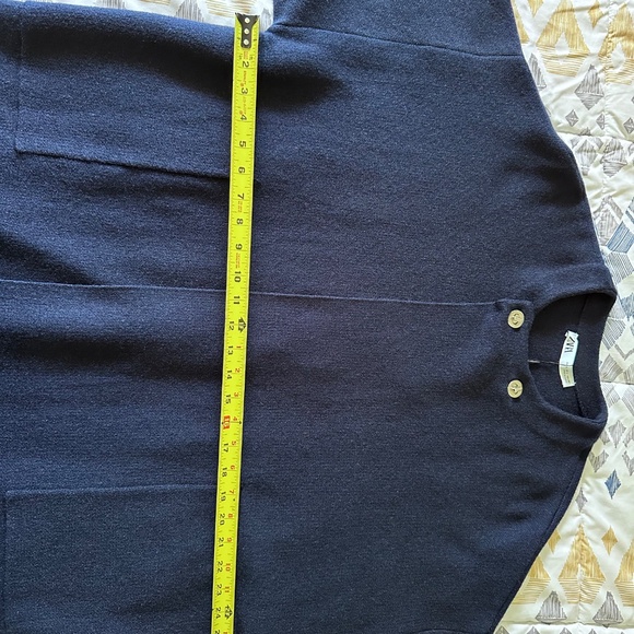 Zara Women's Toggle Closure Sweater (size: L) - NWT - Picture 10 of 14